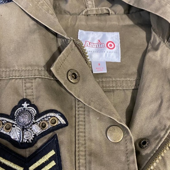 Jacket - Picture 2 of 3